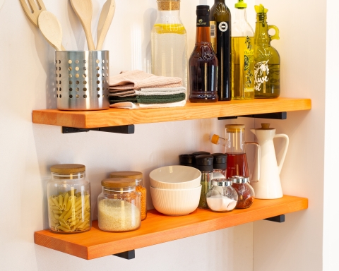 Floating Shelves with Minimalistic Style Metal Brackets - Rio