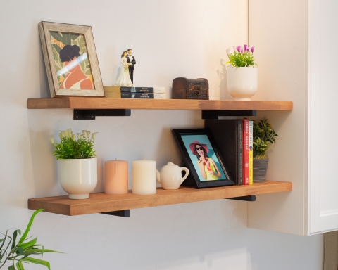 Floating Shelves with Minimalistic Style Metal Brackets - Paris