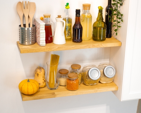 Floating Shelf with Hidden Metal Brackets - Madrid